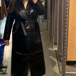 Totême trench coat- size Small. Water repellent with plaid lining.